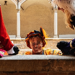 De echte Sinterklaas & 2 Roetveegpieten