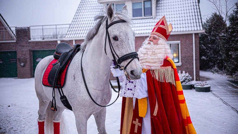 De echte sinterklaas inhuren