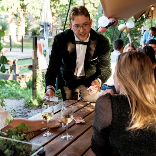 Goochelaar Naaldwijk  (NL) Nick de Goochelaar | Tafelgoochelaar