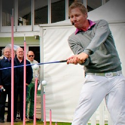 Sport/Spel Badhoevedorp  (NL) Golftrickshow met Beat the Pro