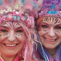 Carnaval met Tante Tinus Schminkt