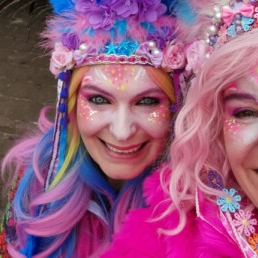 Carnaval met Tante Tinus Schminkt