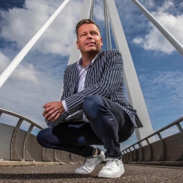 Presenter De Lier  (NL) Rob Veenman - Presenter/Day Chairman