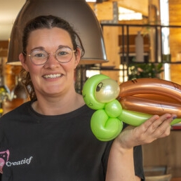 Balloon artist Beesd  (NL) Magic Balloon Artist | Balloon Figures