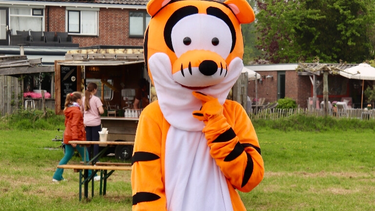 Mascot Tiger/Tigger - walking act