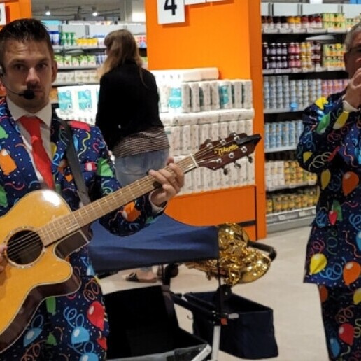 Kindervoorstelling Leersum  (NL) Sinterklaas muziek duo Unique