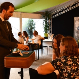 Magician Spijkenisse  (NL) Table / close up magic