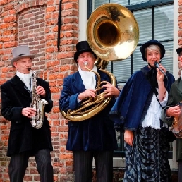 Band Deventer  (NL) Dickensorkest