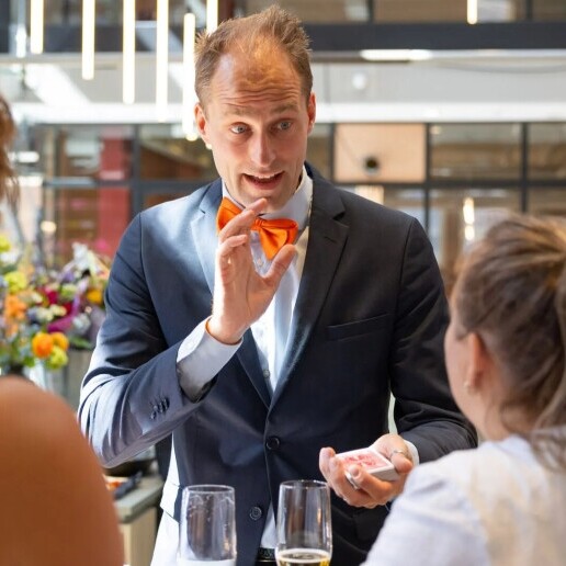 Goochelaar Sleen  (NL) Goochelaar bedrijfsfeest – dé ijsbreker