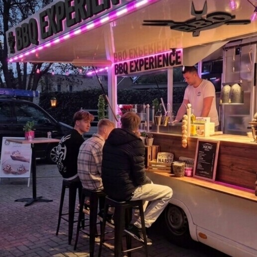 Foodtruck Zwijndrecht  (NL) Grilltruck Smulders: Saté, Steak & BBQ