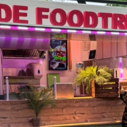 Het Foodtruck Restaurant Op Wielen