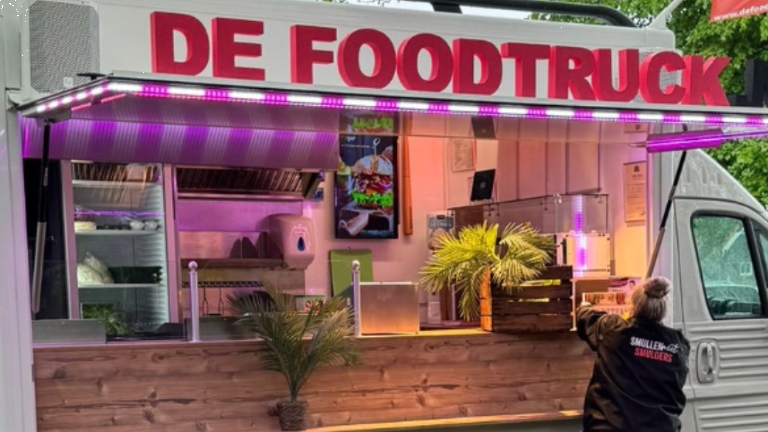 Het Foodtruck Restaurant Op Wielen