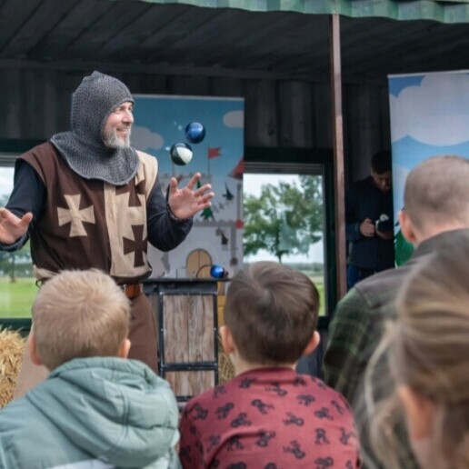 Kindervoorstelling Leusden  (NL) Kindershow Ridder Arthur
