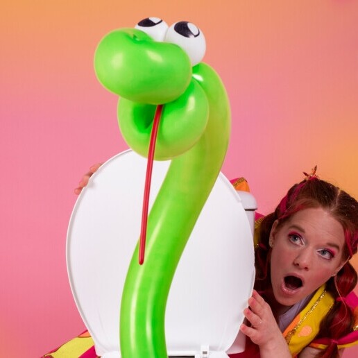 Kindervoorstelling Rijnsburg  (NL) MOBIELE ACT met Bella Ballon