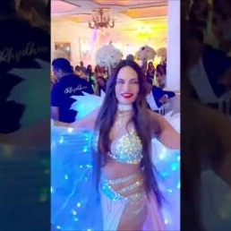 Belly dancer Amarah Ates