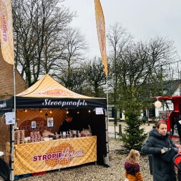 Vers gebakken stroopwafels op locatie