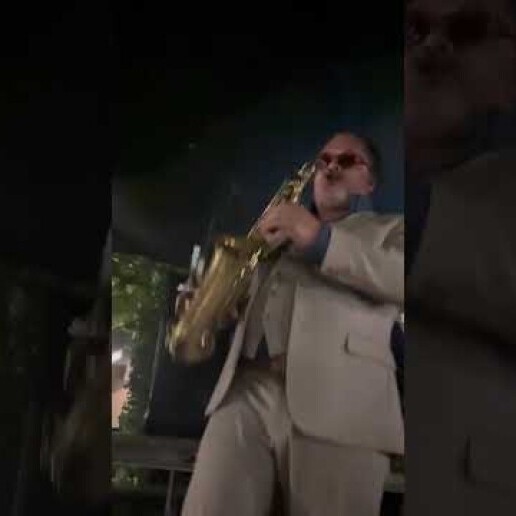 Saxofonist Rotterdam  (NL) Saxofonist  SAXONIZER Rene van Hertum