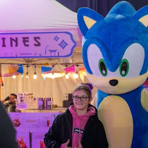 Character/Mascott Rotterdam  (NL) Sonic Mascot