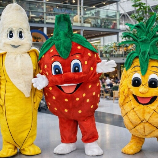 Character/Mascott Rotterdam  (NL) Fruit Parade: Pineapple, Strawberry and Banana