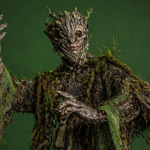 Animatie Rotterdam  (NL) Mystieke Boom Steltenloper