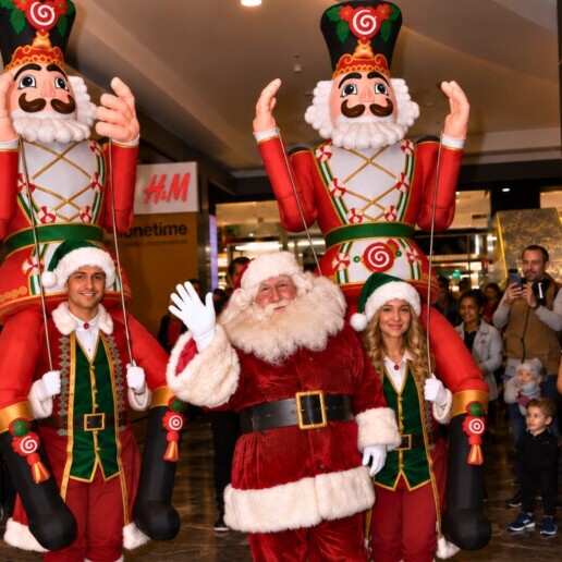 Karakter/Verkleed Rotterdam  (NL) Reuzen Notenkrakers – Mobiele Kerstact