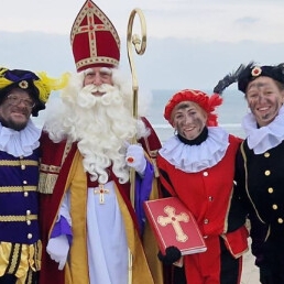 Karakter/Verkleed Zandvoort  (NL) Sinterklaas en zijn pieten opbezoek