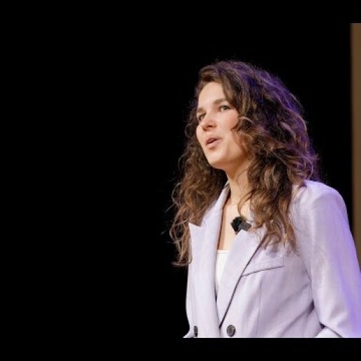 Presenter Den Haag  (NL) Chairman of the day Eline van der Schaar