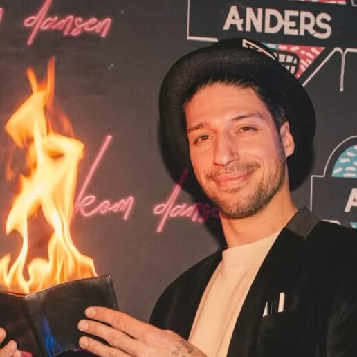 Magician Amsterdam  (NL) Cozy Magician