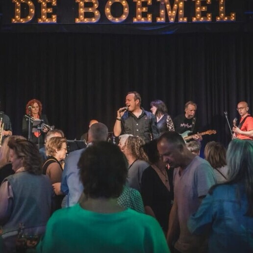 Band Sint Michielsgestel  (NL) Brickhouse, spetterende coverband