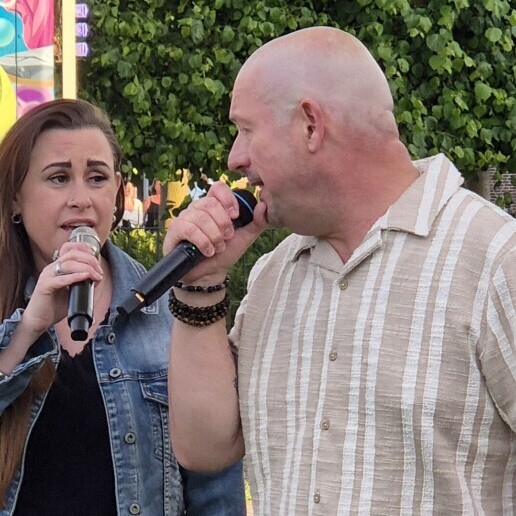 Singing group Hoorn  (Noord Holland)(NL) Equally different Hazes!