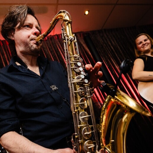 Band Hillegom  (NL) Breezers Coverband (Trio or Quartet)