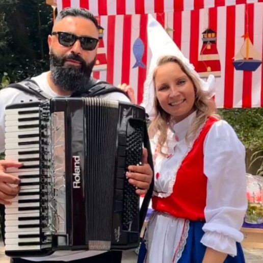 Accordionist Ermelo  (NL) Accordionist Florian Yonel