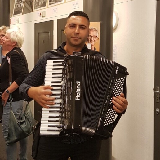 Accordionist Ermelo  (NL) Accordeonist Florian& Peter gitaar zange