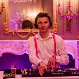 Wedding DJ Different
