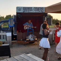 Band Breda  (NL) Barrel Covers One Man Band