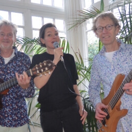 Band Utrecht  (NL) Braziliaanse muziek: Outros Lugares