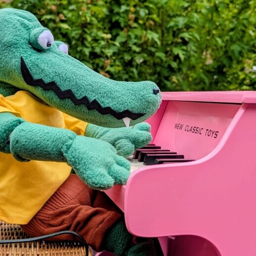 Kids show Zoetermeer  (NL) Puppet Show: Elephant and Crocodile