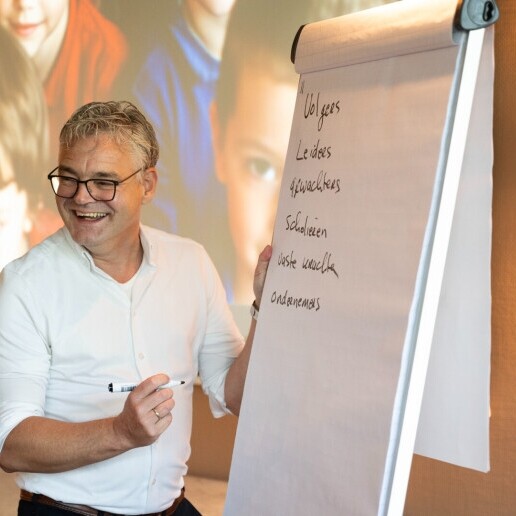 Spreker Vriezenveen  (NL) Generatieverschillen zonder gedoe