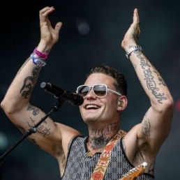 Douwe Bob