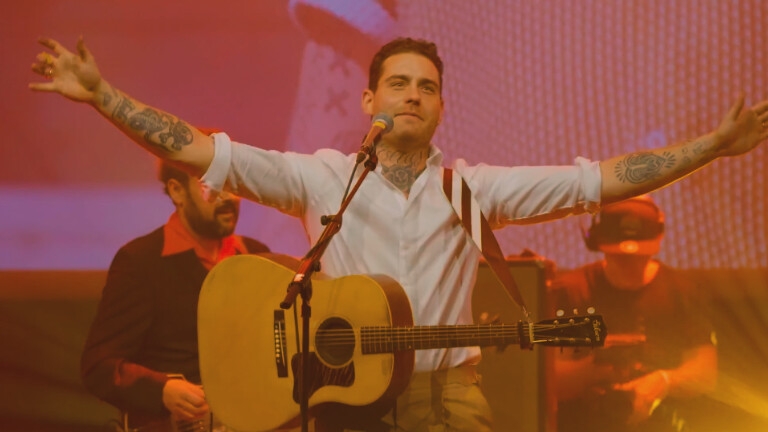 Douwe Bob