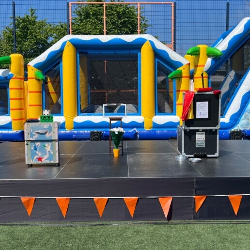 Magician Kampen  (NL) Magician Jesse At School