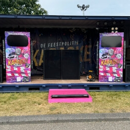 Drive-in show Arnhem  (NL) De FeestPolitie Karaokeshow