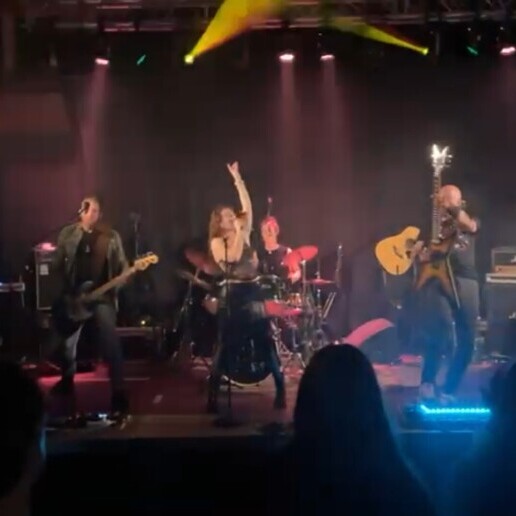 Band Utrecht  (NL) Ivy Takes Over | 90's Rock Tribute!