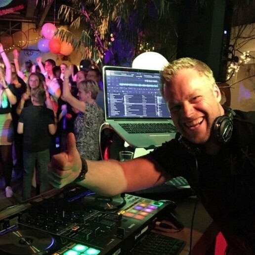 DJ Zwijndrecht  (NL) DJ Tim Fence