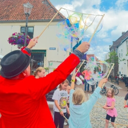 Kindervoorstelling Hattem  (NL) De mega bellenblaas act