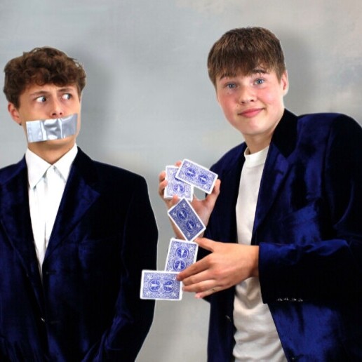 Magician Alkmaar  (NL) Sem & Sven Duo Table-Magic