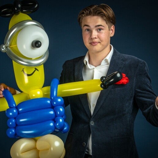 Balloon artist Alkmaar  (NL) BalloonMagic