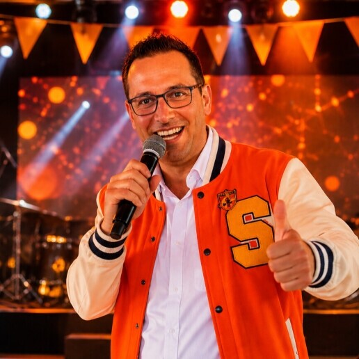 Singer (male) Brielle  (NL) Party Singer Silvester incl. Sound!