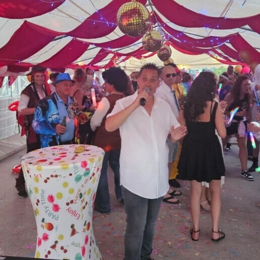 Singer (male) Brielle  (NL) Party Singer Silvester incl. Sound!