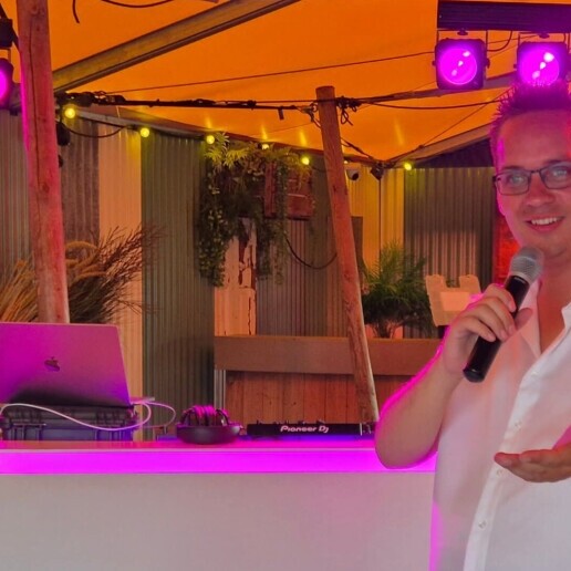 Zanger Brielle  (NL) Hollandse Zanger Silvester – Volkszanger